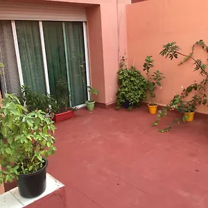 Guest house Located In A Quiet Area Near The Train Station, Casablanca